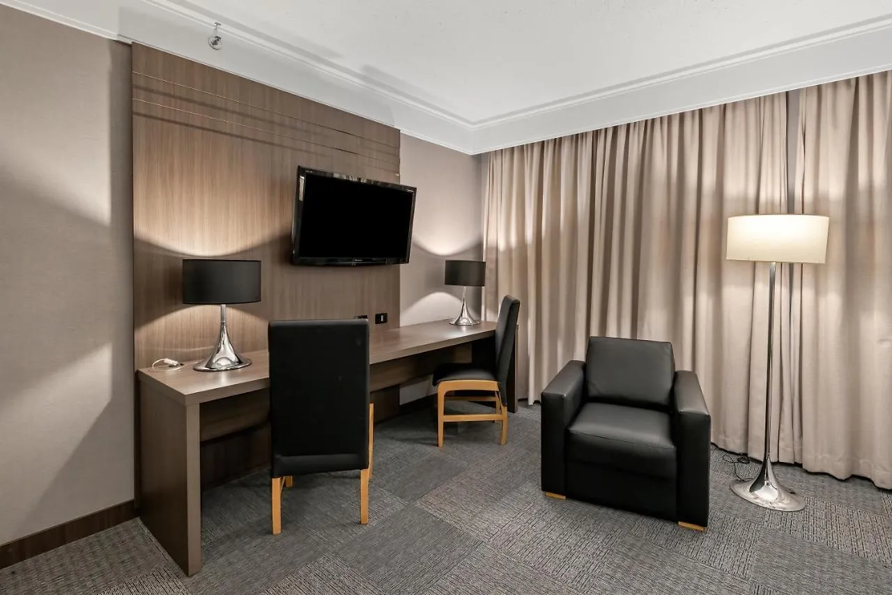 Hotel Slaviero Guarulhos Aeroporto 4*,